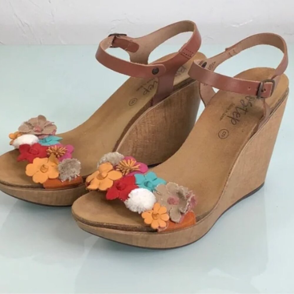 Biostep I Made in Spain Leather and Cork Wedge with floral strap Size 8 NWOT